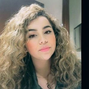 Meet your Posher, Fernanda